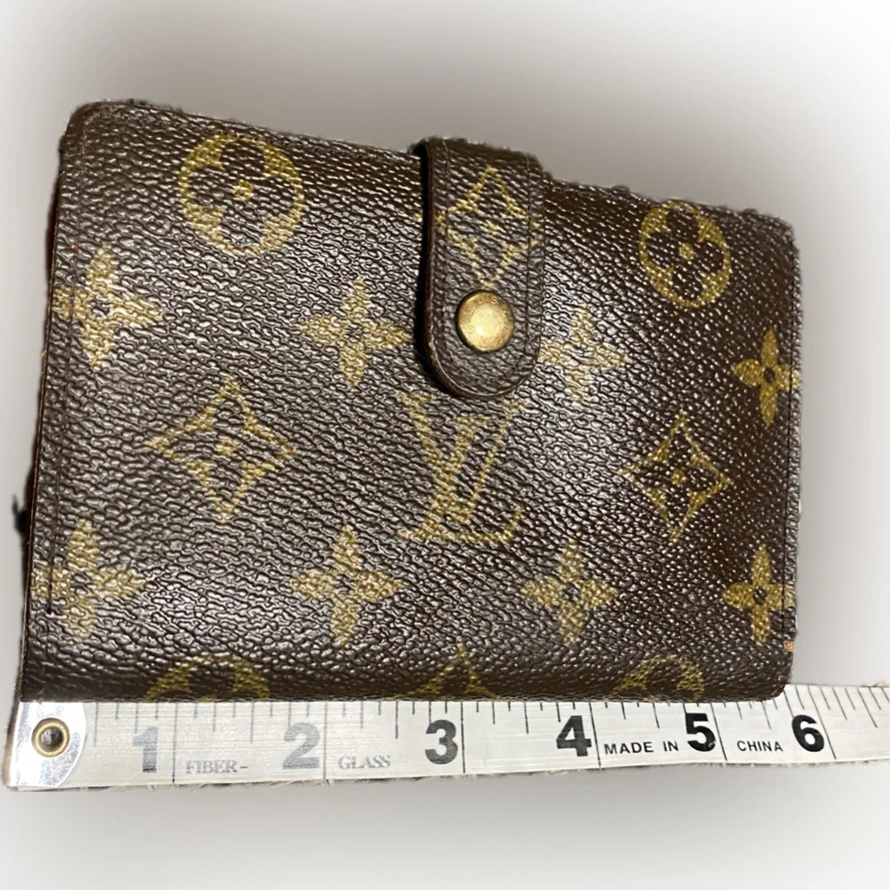 Louis Vuitton Monogram Wallet🔥Excellent Vintage Condition/Light Use🔥BEAUTIFUL! - Picture 6 of 17